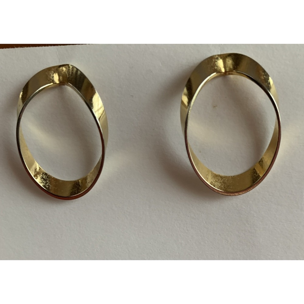 Vintage Gold Tone Dangle Earrings